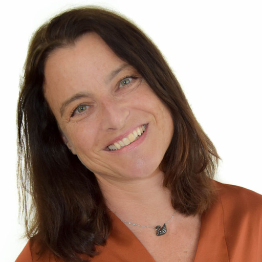 Frau Claudia Voegelin