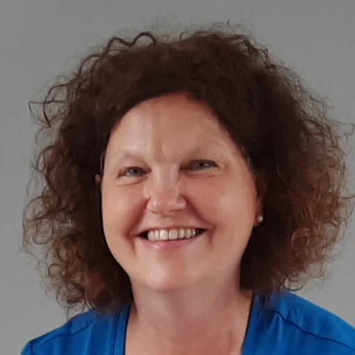 Frau Bettina Blomenkamp
