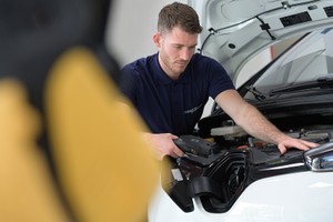 Hochvolt-Techniker (HV2)