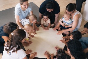 Midis 2,5 - 4 Jahre Donnerstag 16.45 Uhr